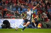 28 March 2015; Jack Carty, Connacht, kicks a penalty. Guinness PRO12, Round 18, Munster v Connacht. Thomond Park, Limerick. Picture credit: Diarmuid Greene / SPORTSFILE