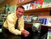 25 Febuary 1998; Pictured is Dublin star Paul Curran at Killester Travel Agency in Dublin. Photo by David Maher/Sportsfile