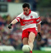 2 July 2000; Joe Brolly of Derry during the Bank of Ireland Ulster Senior Football Championship Semi-Final Replay between Antrim and Derry at Casement Park in Belfast, Antrim. Photo by Aoife Rice/Sportsfile
