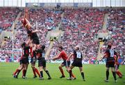 27 April 2008; Paul O'Connell, Munster, wins a lineout ahead of Hugh Vyvyan, Saracens. Heineken Cup Semi-Final, Saracens v Munster, Ricoh Arena, Coventry, England. Picture credit: Brendan Moran / SPORTSFILE *** Local Caption ***