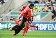 27 April 2008; Lifeimi Mafi, Munster, is tackled by Richard Hill, Saracens. Heineken Cup Semi-Final, Saracens v Munster, Ricoh Arena, Coventry, England. Picture credit: Stephen McCarthy / SPORTSFILE *** Local Caption ***
