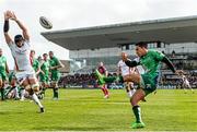 11 April 2015; Dan Tuohy, Ulster, attempts to charge down a clearance by Miah Nikora, Connacht. Guinness PRO12, Round 19, Connacht v Ulster, Sportsground, Galway. Picture credit: Ramsey Cardy / SPORTSFILE