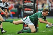 27 May 2008; Tommy Bowe, Ireland, scores his side's first try. Representative game, Ireland v Barbarians, Kingsholm, Gloucester, England. Picture credit: Pat Murphy / SPORTSFILE *** Local Caption ***