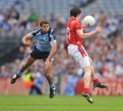 8 June 2008; Adrian Reid, Louth, in action against David Henry, Dublin. GAA Football Leinster Senior Championship Quarter-Final, Louth v Dublin, Croke Park, Dublin. Picture credit: David Maher / SPORTSFILE