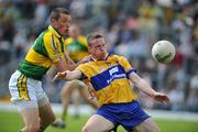 15 June 2008; Kieran Donaghy, Kerry, in action against Greg Lyons, Clare. GAA Football Munster Senior Championship Semi-Final, Kerry v Clare, Fitzgerald Stadium, Killarney, Co. Kerry. Picture credit: Stephen McCarthy / SPORTSFILE