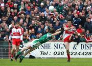 21 June 2008; Owen Mulligan, Derry, in action against Peter Sherry, Fermanagh. Ulster GAA Senior Football Championship Semi Final, Derry v Fermanagh, Healy Park, Omagh, Co. Tyrone. Picture credit: Oliver McVeigh / SPORTSFILE