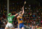 24 May 2015; Tony Kelly, Clare, in action against Shane Dowling, Limerick. Munster GAA Hurling Senior Championship Quarter-Final, Clare v Limerick. Semple Stadium, Thurles, Co. Tipperary. Picture credit: Dáire Brennan / SPORTSFILE