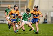 24 May 2015; Graeme Mulcahy, Limerick, in action against David Reidy, left, and Jack Browne, Clare. Munster GAA Hurling Senior Championship Quarter-Final, Clare v Limerick. Semple Stadium, Thurles, Co. Tipperary. Picture credit: Dáire Brennan / SPORTSFILE