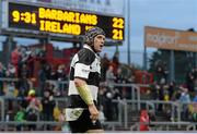 28 May 2015; Barbarians captain Shane Jennings with the final score displayed on the scoreboard towards the final seconds of the game. International Rugby Friendly, Ireland v Barbarians. Thomond Park, Limerick. Picture credit: Diarmuid Greene / SPORTSFILE