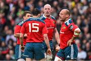 30 May 2015; Paul O'Connell, Munster, speaks with team-mates during the second half. Guinness PRO12 Final, Munster v Glasgow Warriors. Kingspan Stadium, Ravenhill Park, Belfast. Picture credit: Ramsey Cardy / SPORTSFILE