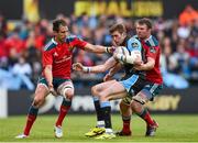 30 May 2015; Richie Vernon, Glasgow Warriors, is tackled by Andrew Smith, left, and Donnacha Ryan, Munster. Guinness PRO12 Final, Munster v Glasgow Warriors. Kingspan Stadium, Ravenhill Park, Belfast. Photo by Sportsfile