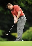 29 July 2008; Brian O'Driscoll watches his putt on the 1st green during the BT IRUPA Rugby Players Golf Classic. Elm Park Golf Club, Dublin. Picture credit: Brian Lawless / SPORTSFILE