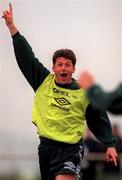 Republic of Ireland's AndyTownsend points the way   during training yesterday in Dublin.  Soccer. Pic DAVID MAHER / SPORTSFILE.