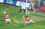 24 August 2008; Daniel Goulding, Cork, 13, shoots to score his side's first goal despite the attention of Kerry players, from left, Aidan O'Mahony, goalkeeper Diarmuid Murphy, Marc O Se, and Tom O'Sullivan. GAA Football All-Ireland Senior Championship Semi-Final, Kerry v Cork, Croke Park, Dublin. Picture credit: Stephen McCarthy / SPORTSFILE