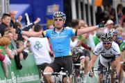 27 August 2008; Mark Cavendish, Team Columbia, celebrates as he crosses the line to win the opening stage of the Tour of Ireland. 2008 Tour of Ireland - Stage 1, Dublin - Waterford. Picture credit: Stephen McCarthy / SPORTSFILE