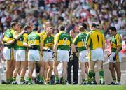 31 August 2008; Kerry captain Tomas O Se speaks to his players before the start of the game. GAA Football All-Ireland Senior Championship Semi-Final Replay, Kerry v Cork, Croke Park, Dublin. Picture credit: Brendan Moran / SPORTSFILE