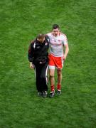 31 August 2008; Tyrone's Sean Cavanagh leaves the field with an injury. GAA Football All-Ireland Senior Championship Semi-Final, Tyrone v Wexford, Croke Park, Dublin. Picture credit: Ray McManus / SPORTSFILE