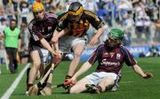 7 September 2008; Gerard O'Halloran, left, and Rory Foy, Galway, in action against Peter McCarthy, Kilkenny. ESB GAA Hurling All-Ireland Minor Championship Final, Kilkenny v Galway, Croke Park, Dublin. Picture credit: Stephen McCarthy / SPORTSFILE