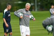 8 September 2008; Northern Ireland manager Nigel Worthington during squad training. Greenmount College, Antrim. Picture credit: Oliver McVeigh / SPORTSFILE
