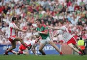 21 September 2008; Alex Corduff, Mayo, in action against Kyle Coney and Niall McKenna, Tyrone. ESB GAA Football All-Ireland Minor Championship Final, Tyrone v Mayo, Croke Park, Dublin. Picture credit: Oliver McVeigh / SPORTSFILE