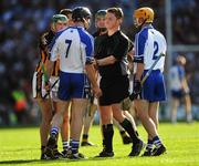7 September 2008; Referee Barry Kelly steps in between players from both teams. GAA Hurling All-Ireland Senior Championship Final, Kilkenny v Waterford, Croke Park, Dublin. Picture credit: Ray McManus / SPORTSFILE