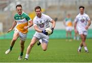 4 July 2015; Eoghan O'Flaherty, Kildare, in action against Graham Guilfoyle, Offaly. GAA Football All-Ireland Senior Championship, Round 2A, Offaly v Kildare. O'Connor Park, Tullamore, Co. Offaly. Picture credit: Cody Glenn / SPORTSFILE