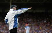 12 July 2015; An umpire signals for a '65. Munster GAA Hurling Senior Championship Final, Tipperary v Waterford. Semple Stadium, Thurles, Co. Tipperary. Picture credit: Piaras Ó Mídheach / SPORTSFILE