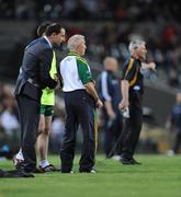24 October 2008; Tadhg Kennelly speaks to Ireland manager Sean Boylan. 2008 Toyota International Rules Series, Australia v Ireland, Subiaco Oval, Perth, Western Australia. Picture credit: Ray McManus / SPORTSFILE