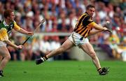 10 September 2000; Charlie Carter of Kilkenny in action against Simon Whelahan of Offaly during the All-Ireland Senior Hurling Championship Final match between Kilkenny and Offaly at Croke Park in Dublin. Photo by Ray McManus/Sportsfile