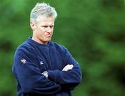 20 September 2000; Leinster coach Matt Williams during a Leinster Rugby training session at at Old Belvedere RFC on Anglesea Road in Dublin. Photo by Matt Browne/Sportsfile