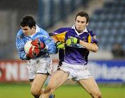 9 November 2008; Cormac Reynolds, Newtown Blues, in action against Adrian Morrissey, Kilmacud Crokes. AIB Leinster Senior Club Football Championship quarter-final, Kilmacud Crokes v Newtown Blues, Parnell Park, Dublin. Picture credit: Stephen McCarthy / SPORTSFILE