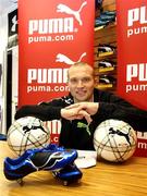 17 November 2008; Northern Ireland star Warren Feeney, pictured at the announcement of his signing with PUMA, the world’s fastest growing sports lifestyle brand. SS Moore, Belfast, Co. Antrim. Picture credit: Oliver McVeigh / SPORTSFILE