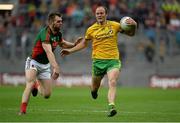 8 August 2015; Colm McFadden, Donegal, in action against Seamus O'Shea, Mayo. GAA Football All-Ireland Senior Championship Quarter-Final, Donegal v Mayo, Croke Park, Dublin. Picture credit: Sam Barnes / SPORTSFILE