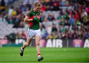 8 August 2015; Kevin Keane, Mayo, leaves the field after he was shown the red card by referee David Gough. GAA Football All-Ireland Senior Championship Quarter-Final, Donegal v Mayo, Croke Park, Dublin. Picture credit: Piaras Ó Mídheach / SPORTSFILE