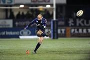 27 December 2008; Felipe Contepomi, Leinster, kicks a penalty. Magners League, Ulster v Leinster, Ravenhill Park, Belfast, Co. Antrim. Picture credit: Oliver McVeigh / SPORTSFILE