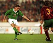 7 October 2000; Matt Holland of Republic of Ireland shoots to score his side's equalising goal during the World Cup 2002 Qualification Group 2 match between Portugal and Republic of Ireland at the Estádio da Luz in Lisbon, Portugal. Photo by David Maher/Sportsfile