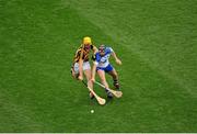 9 August 2015; Colin Fennelly, Kilkenny, in action against Philip Mahony, Waterford. GAA Hurling All-Ireland Senior Championship, Semi-Final, Kilkenny v Waterford. Croke Park, Dublin. Picture credit: Dáire Brennan / SPORTSFILE