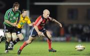 28 December 2008; Peter Stringer, Munster, runs to gather a loose ball against Connacht. Magners League, Connacht v Munster, Sportsground, Galway. Picture credit: Brendan Moran / SPORTSFILE