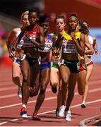 26 August 2015; Ciara Everard of Ireland, centre, in action during the heats of the Women's 800m event. IAAF World Athletics Championships Beijing 2015 - Day 5, National Stadium, Beijing, China. Picture credit: Stephen McCarthy / SPORTSFILE