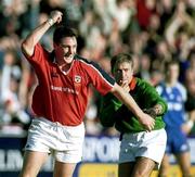 21 October 2000; David Wallace of Munster celebrates after scoring his side's second try during the Heineken Cup Pool 4 match between Munster and Bath at Thomond Park in Limerick. Photo by Damien Eagers/Sportsfile