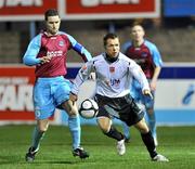 24 February 2009; Declan O'Brien, Dundalk, in action against Alan McNally, Drogheda United. Pre-Season Friendly, Drogheda United v Dundalk. United Park, Drogheda. Picture credit: David Maher / SPORTSFILE