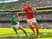 29 August 2015; George North, Wales, calls for a mark. Rugby World Cup Warm-Up Match, Ireland v Wales, Aviva Stadium, Lansdowne Road, Dublin. Picture credit: Ramsey Cardy / SPORTSFILE