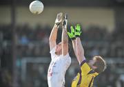 8 March 2009; Daryl Flynn, Kildare, in action against Eric Bradley, Wexford. Allianz GAA National Football League, Division 2, Round 3, Kildare v Wexford, St Conleth's Park, Newbridge, Co. Kildare. Picture credit: David Maher / SPORTSFILE