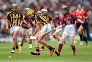 6 September 2015; Jodie McQuillon, Scoil na gCailíní, Castleblayney, Co. Monaghan, representing Kilkenny, in action against Sophie Barrett, Holy Rosary N.S., Firhouse, Dublin, representing Galway, during the Cumann na mBunscol INTO Respect Exhibition Go Games 2015 at Kilkenny v Galway - GAA Hurling All-Ireland Senior Championship Final. Croke Park, Dublin. Picture credit: Stephen McCarthy / SPORTSFILE