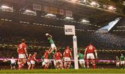 19 September 2015; Ireland's Peter O'Mahony takes possession from a lineout. 2015 Rugby World Cup, Pool D, Ireland v Canada. Millennium Stadium, Cardiff, Wales. Picture credit: Stephen McCarthy / SPORTSFILE