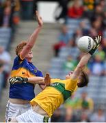 20 September 2015; Billy Courtney, Kerry, saves a high dropping ball from Stephen Quirke, Tipperary. Electric Ireland GAA Football All-Ireland Minor Championship Final, Kerry v Tipperary, Croke Park, Dublin. Picture credit: Ray McManus / SPORTSFILE