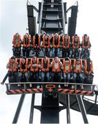 24 September 2015; Ireland players, front row, from left, Conor Murray, Keith Earls, Tadhg Furlong, Mike Ross and Jamie Heaslip with members of the public as they enjoy the Oblivion ride at Alton Towers during a down day ahead of their Pool D match against Romania. St George's Park, Burton-upon-Trent, England. Picture credit: Brendan Moran / SPORTSFILE