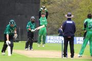 26 April 2009; Garry Wilson, Ireland, appeals for the wicket of Vikram Solanki, Worcestershire. Friends Provident Trophy, Ireland v Worcestershire, Stormont, Belfast, Co. Antrim. Picture credit: Oliver McVeigh / SPORTSFILE
