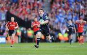2 May 2009; Brian O'Driscoll, Leinster, on his way to scoring his side's third try. Heineken Cup Semi-Final, Munster v Leinster, Croke Park, Dublin. Picture credit: Stephen McCarthy / SPORTSFILE