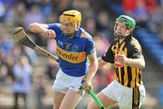 3 May 2009; Padraic Maher, Tipperary, in action against Henry Shefflin, Kilkenny. Allianz GAA NHL Division 1 Final, Kilkenny v Tipperary, Semple Stadium, Thurles, Co. Tipperary. Picture credit: David Maher / SPORTSFILE